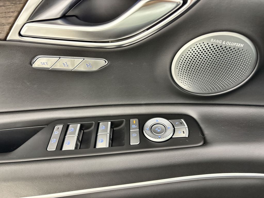 Thumbnail: 2026 Genesis GV80 - 15