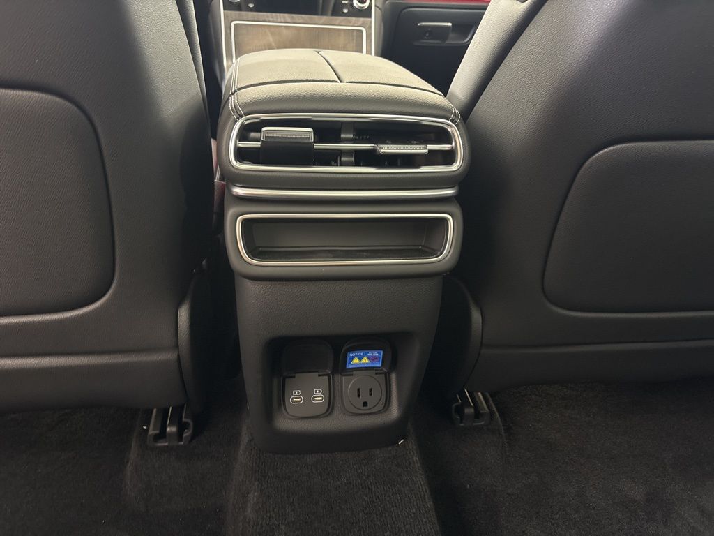 Thumbnail: 2026 Genesis GV80 - 23