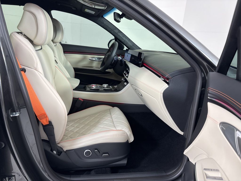 2026 GENESIS GV70 Sport Prestige - Photo 12
