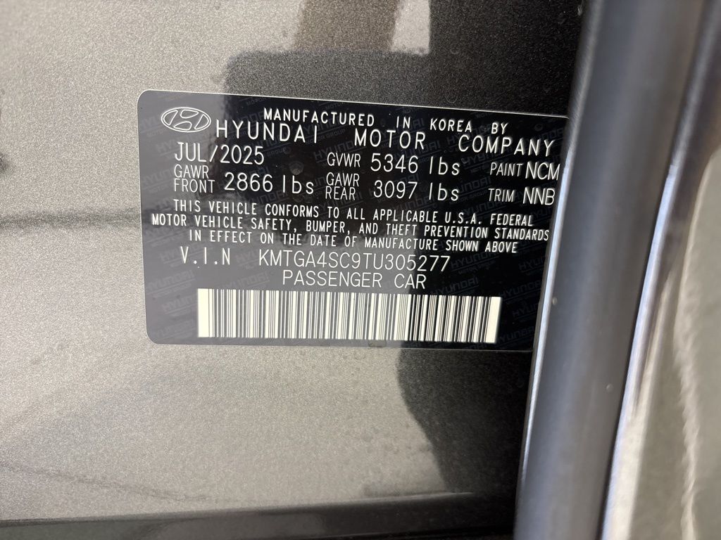 Thumbnail: 2026 Genesis G80 - 10