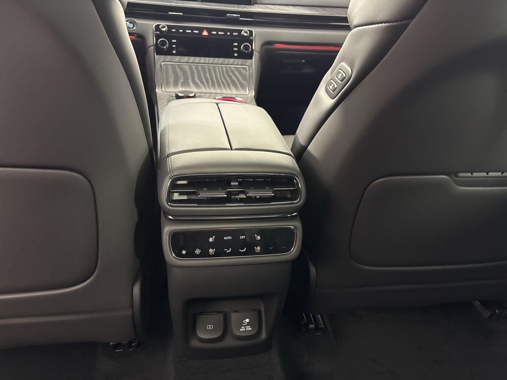 Thumbnail: 2026 Genesis GV80 - 23