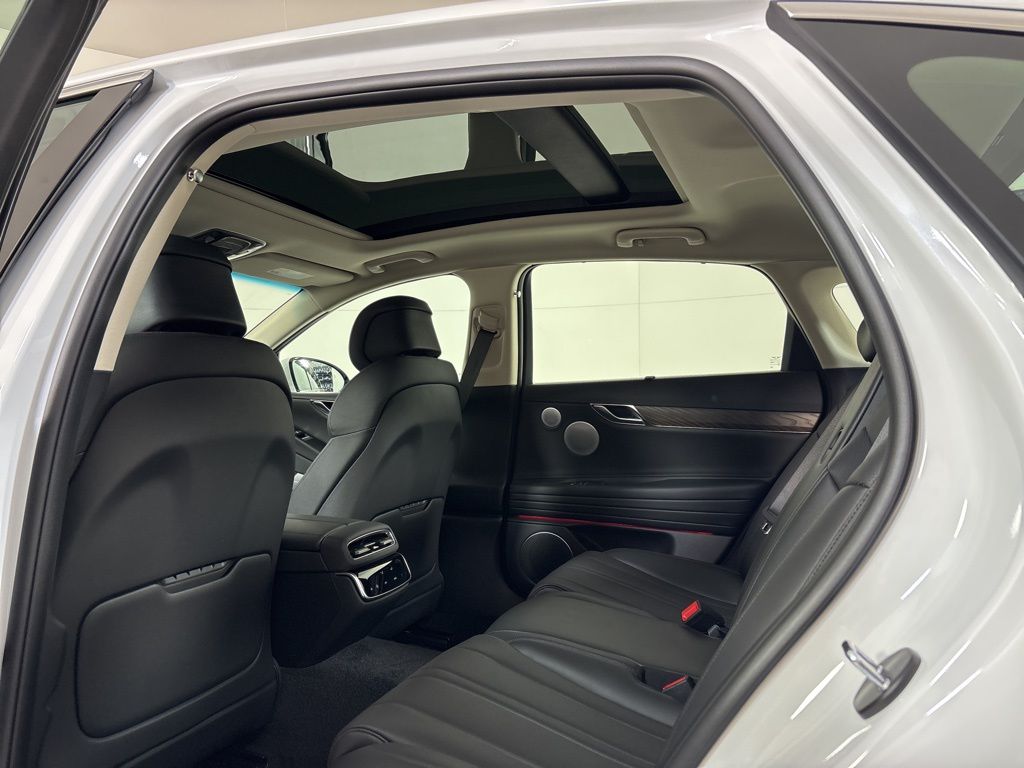 2026 GENESIS G80 Advanced - Photo 17