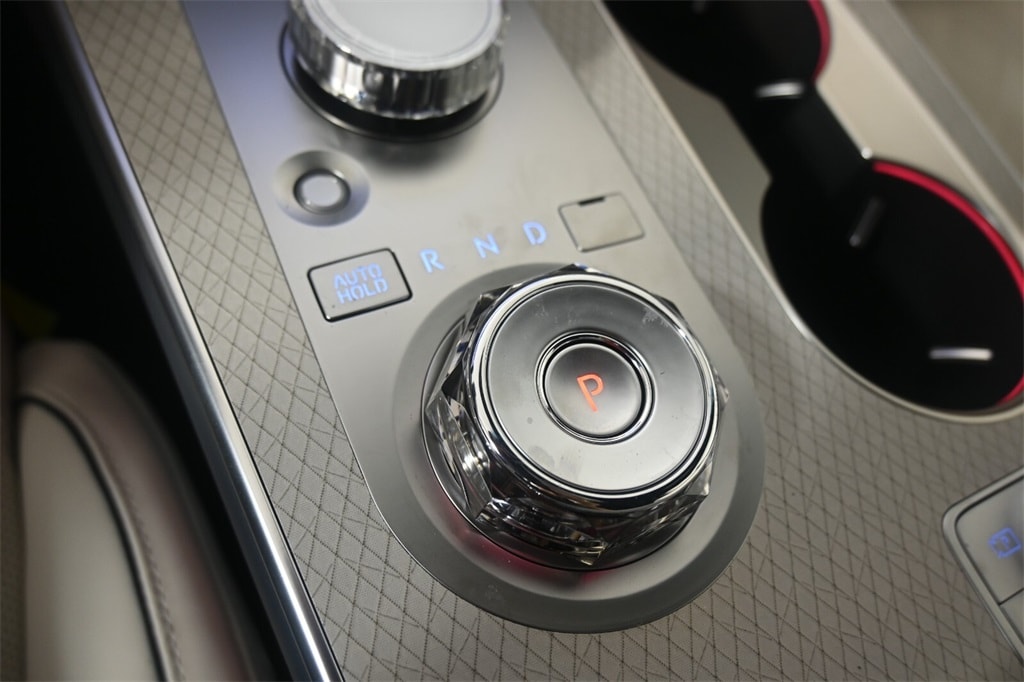 Thumbnail: 2025 Genesis GV80 - 21