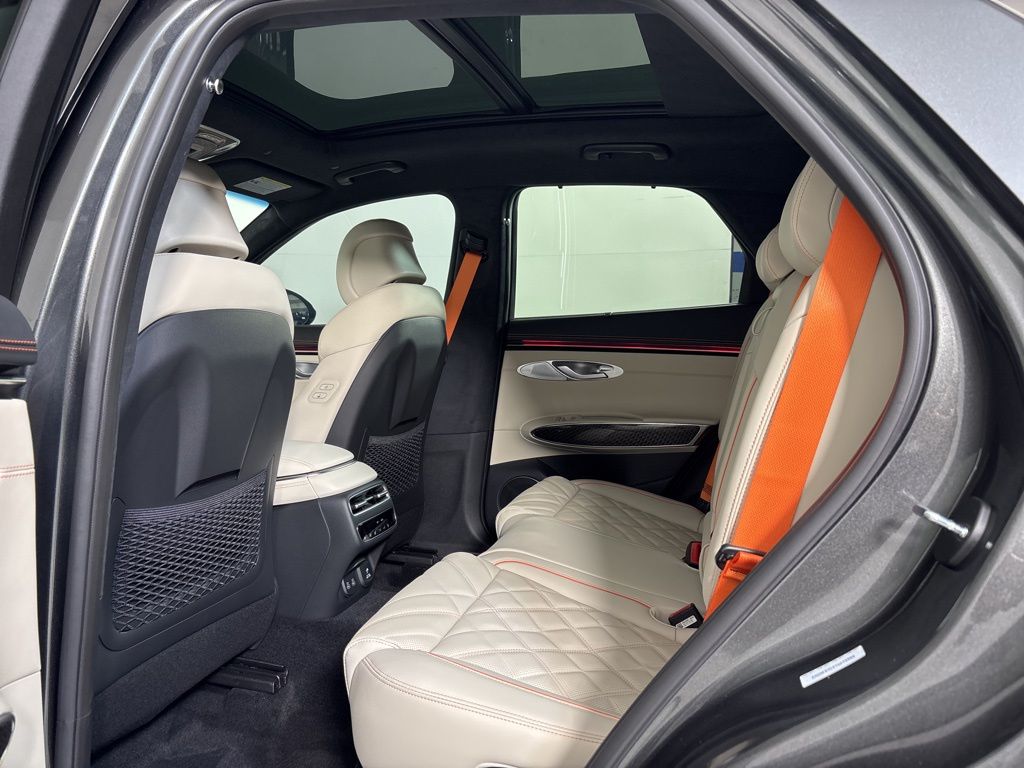 2026 GENESIS GV70 Sport Prestige - Photo 17