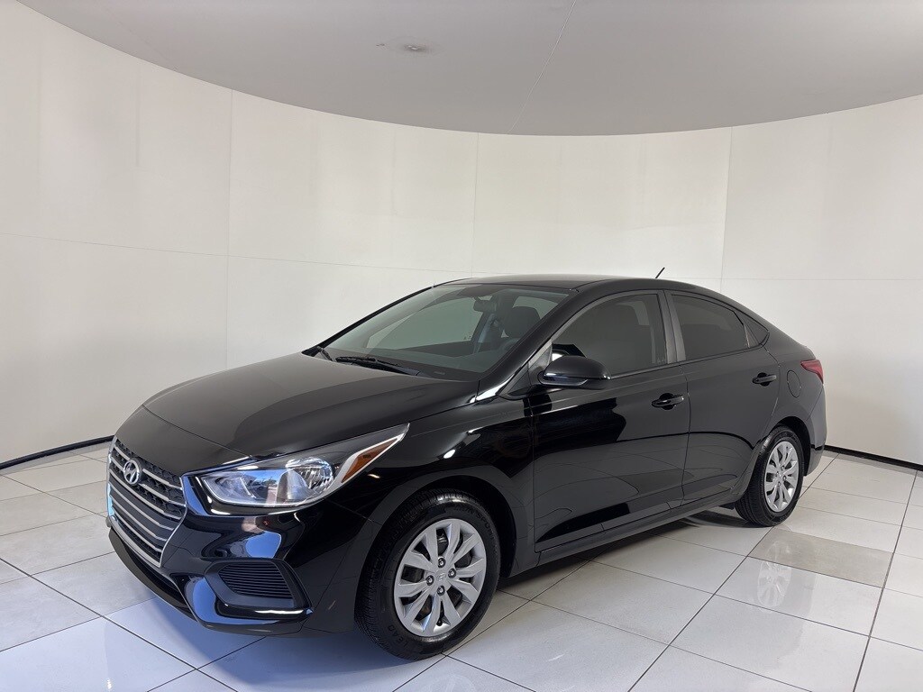 Used 2022 Hyundai Accent SE Sedan