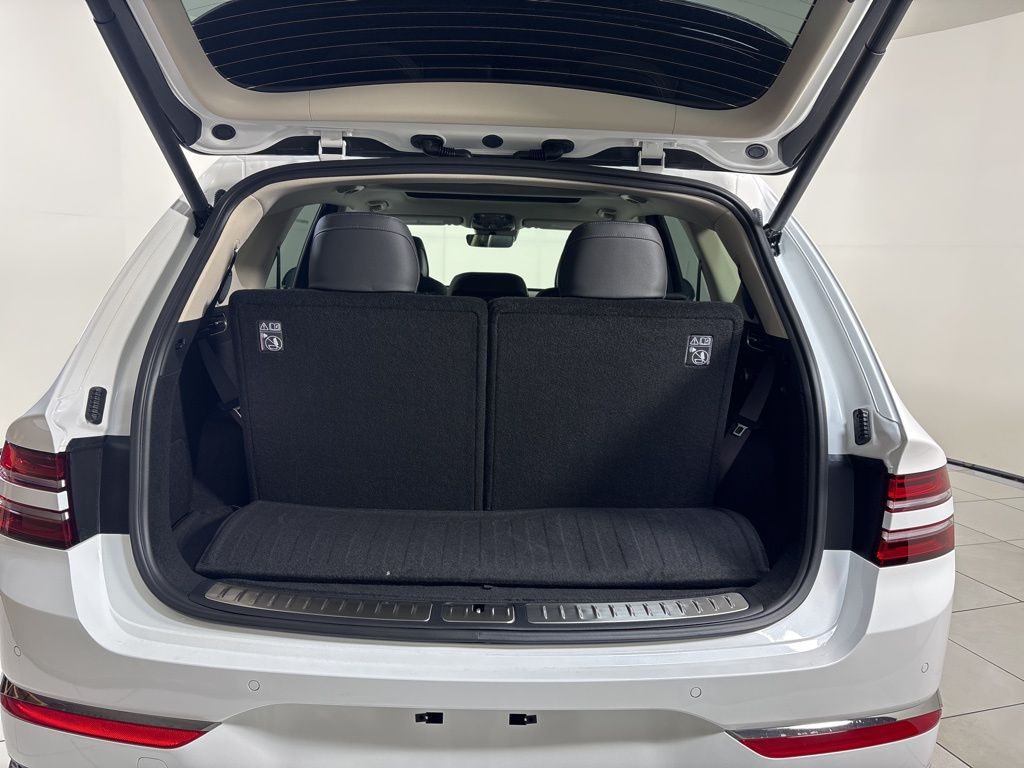 Thumbnail: 2026 Genesis GV80 - 25