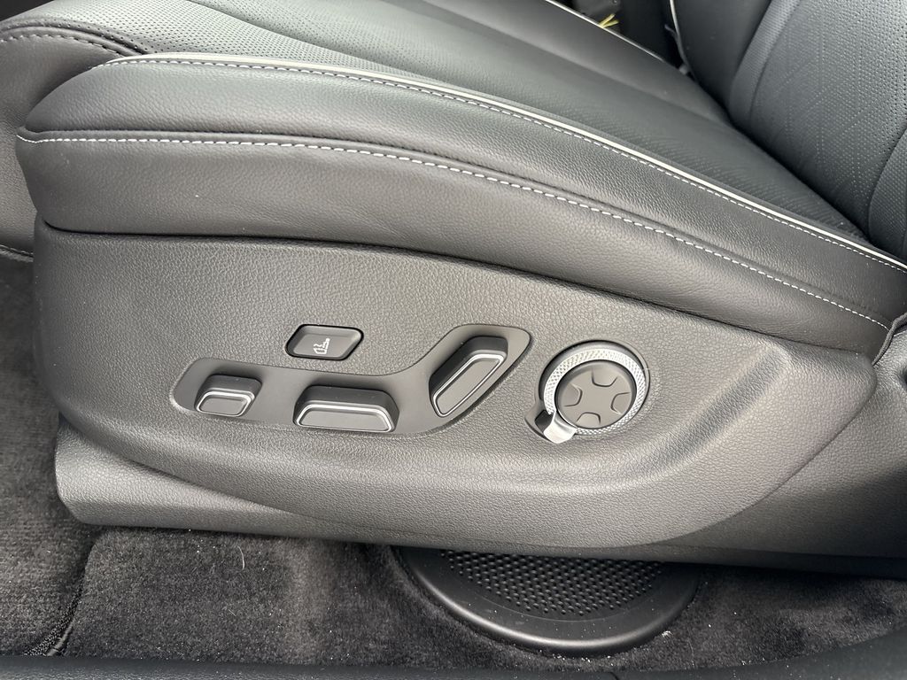 2026 GENESIS GV80 Advanced - Photo 14