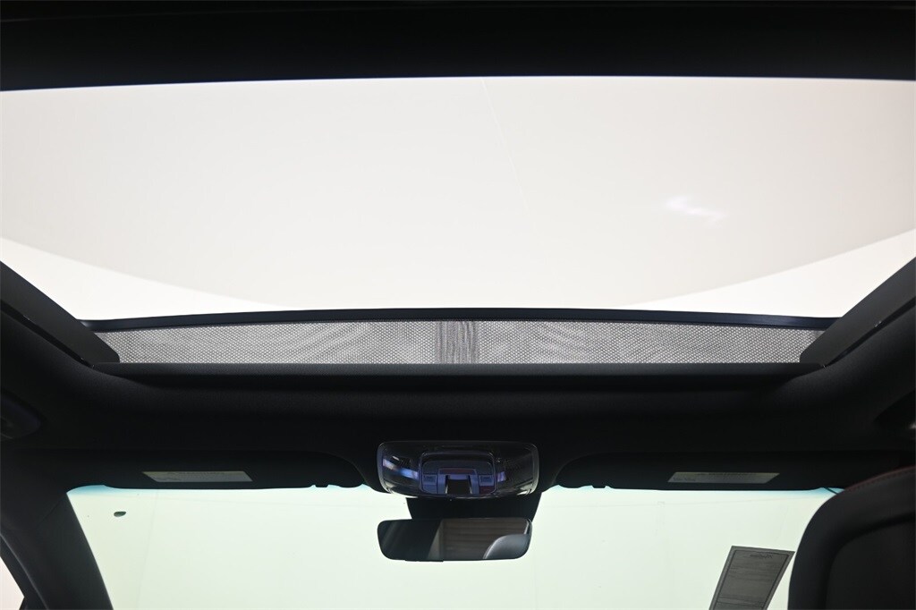 Thumbnail: 2025 Genesis G80 - 21
