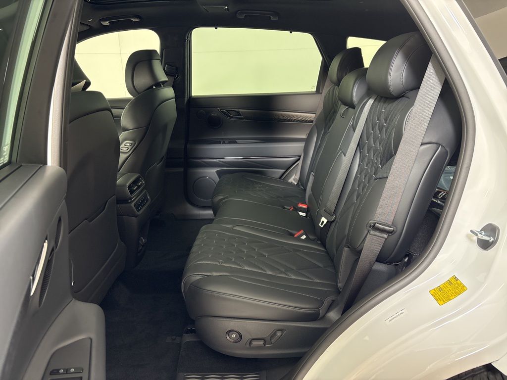 Thumbnail: 2026 Genesis GV80 - 18