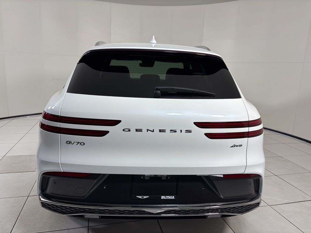 Thumbnail: 2026 Genesis GV70 - 4