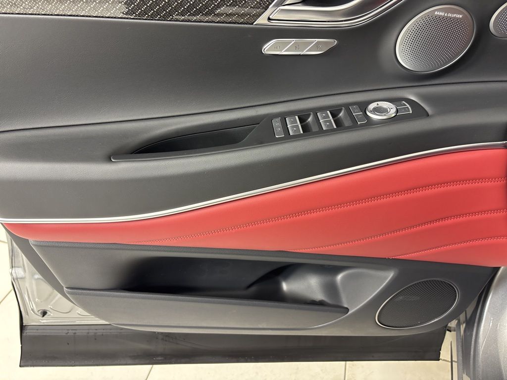 Thumbnail: 2026 Genesis GV80 - 16