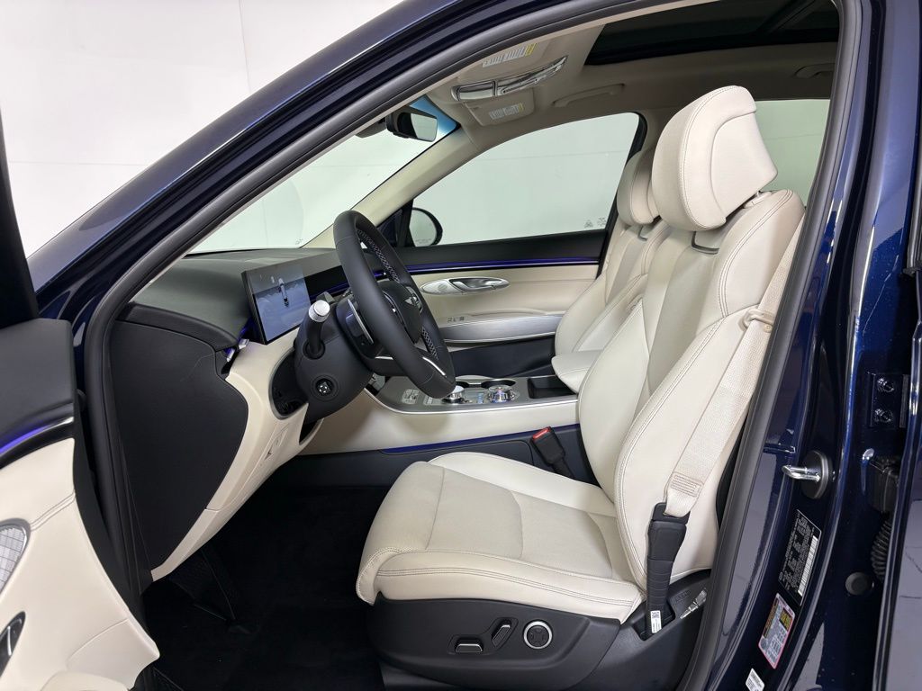 Thumbnail: 2026 Genesis GV70 - 14