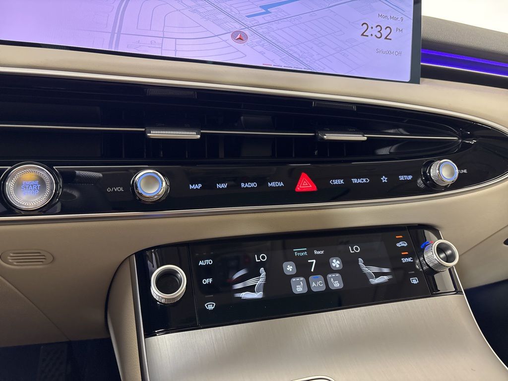 Thumbnail: 2026 Genesis GV70 - 31