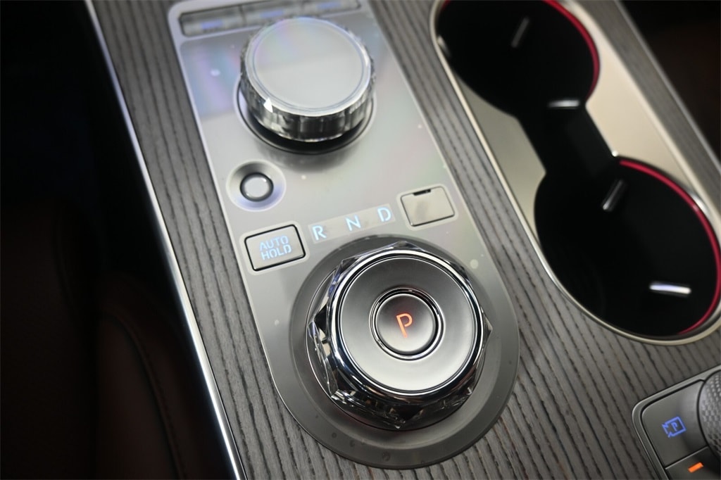 Thumbnail: 2025 Genesis GV80 - 21