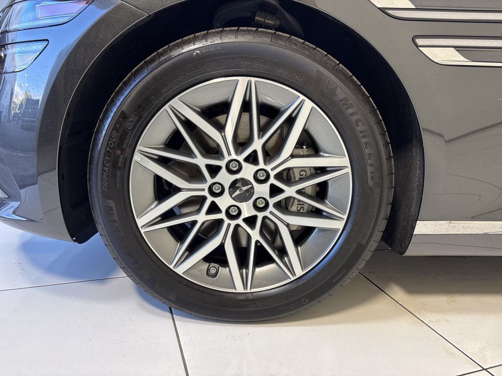 Thumbnail: 2026 Genesis G80 - 9