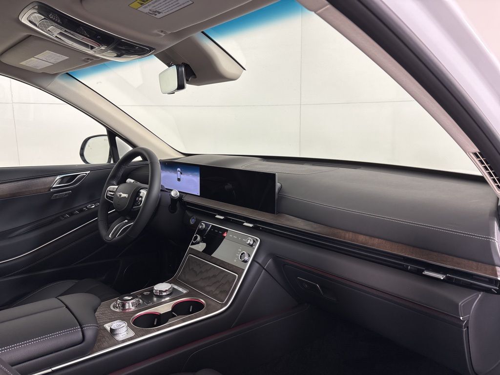 Thumbnail: 2026 Genesis GV80 - 13