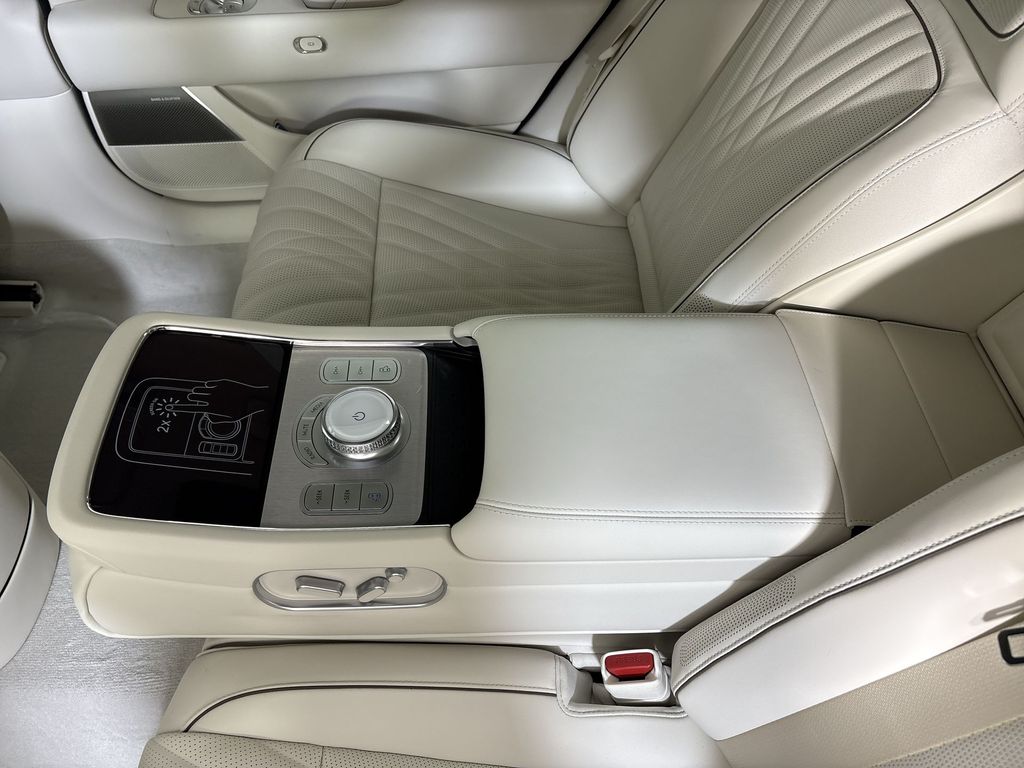 Thumbnail: 2026 Genesis G90 - 27