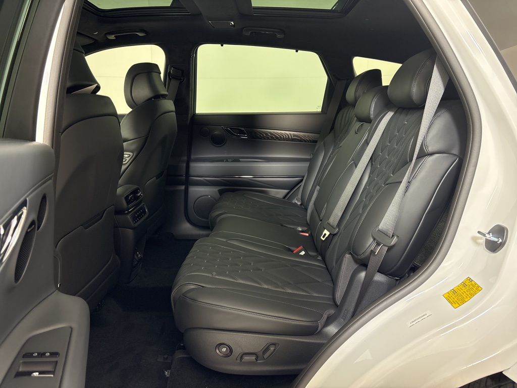 Thumbnail: 2026 Genesis GV80 - 18