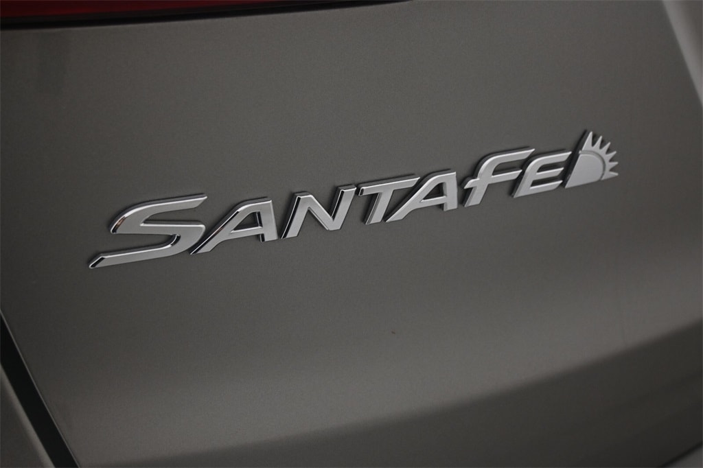 Thumbnail: 2017 Hyundai Santa Fe - 8