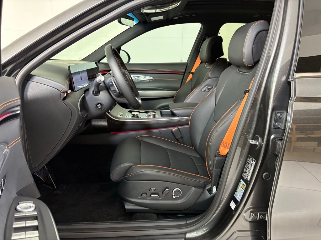 Thumbnail: 2026 Genesis GV70 - 14