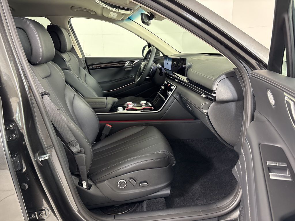 Thumbnail: 2026 Genesis GV80 - 12