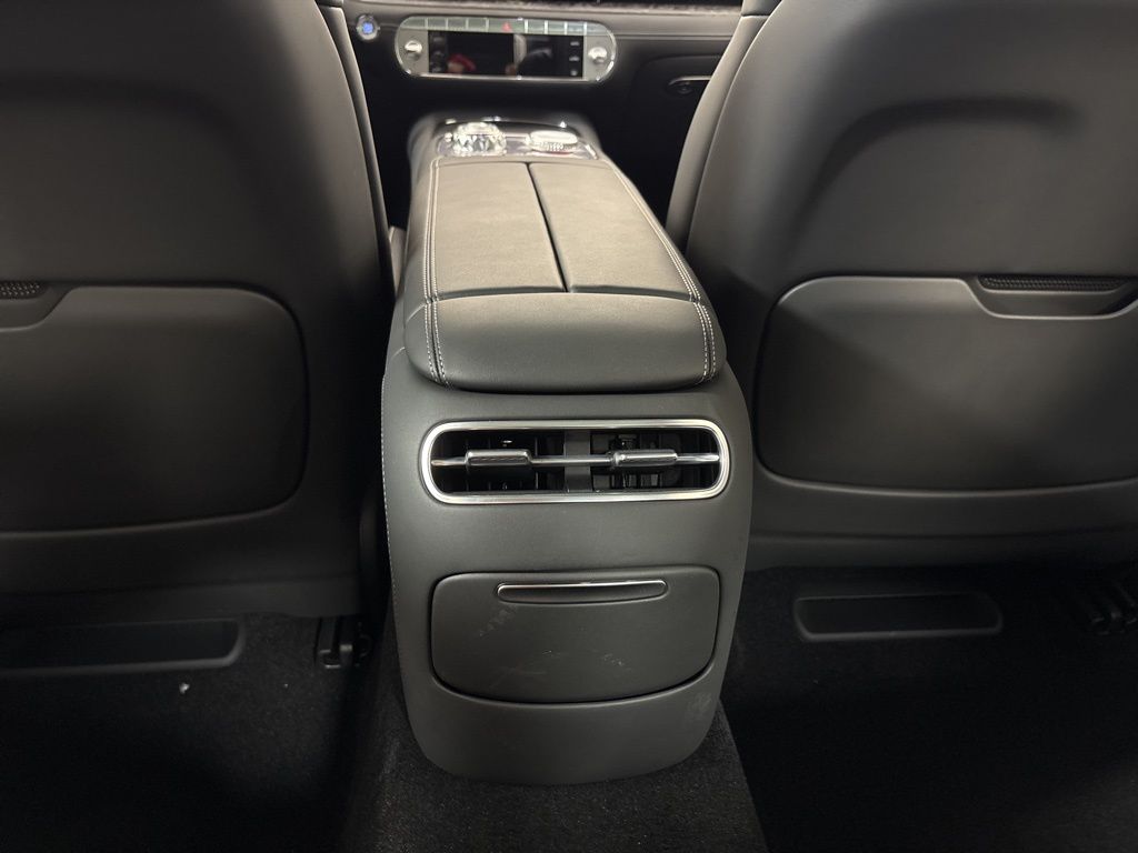 Thumbnail: 2026 Genesis G90 - 27