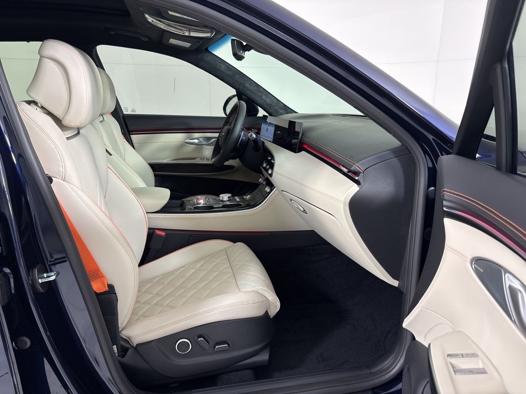 2026 GENESIS GV70 Sport Prestige - Photo 11