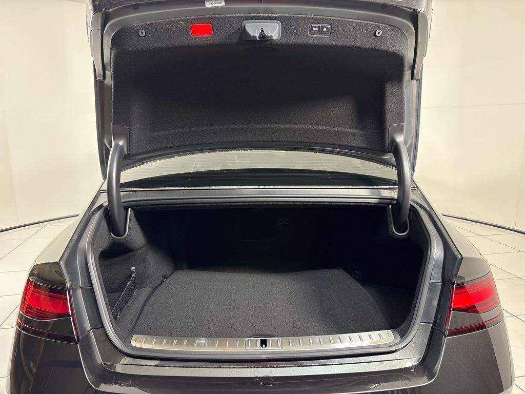 Thumbnail: 2026 Genesis G90 - 30