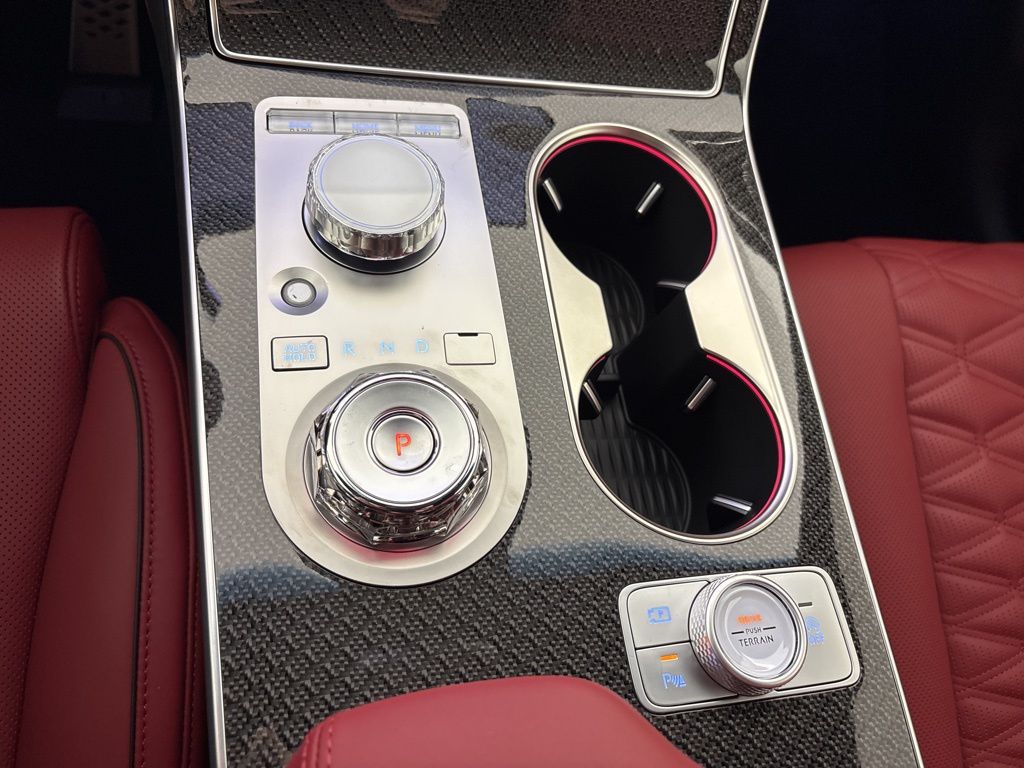 Thumbnail: 2026 Genesis GV80 - 29