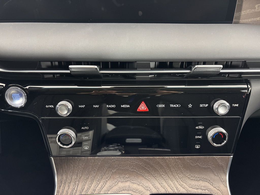 2026 GENESIS G80 Advanced - Photo 23