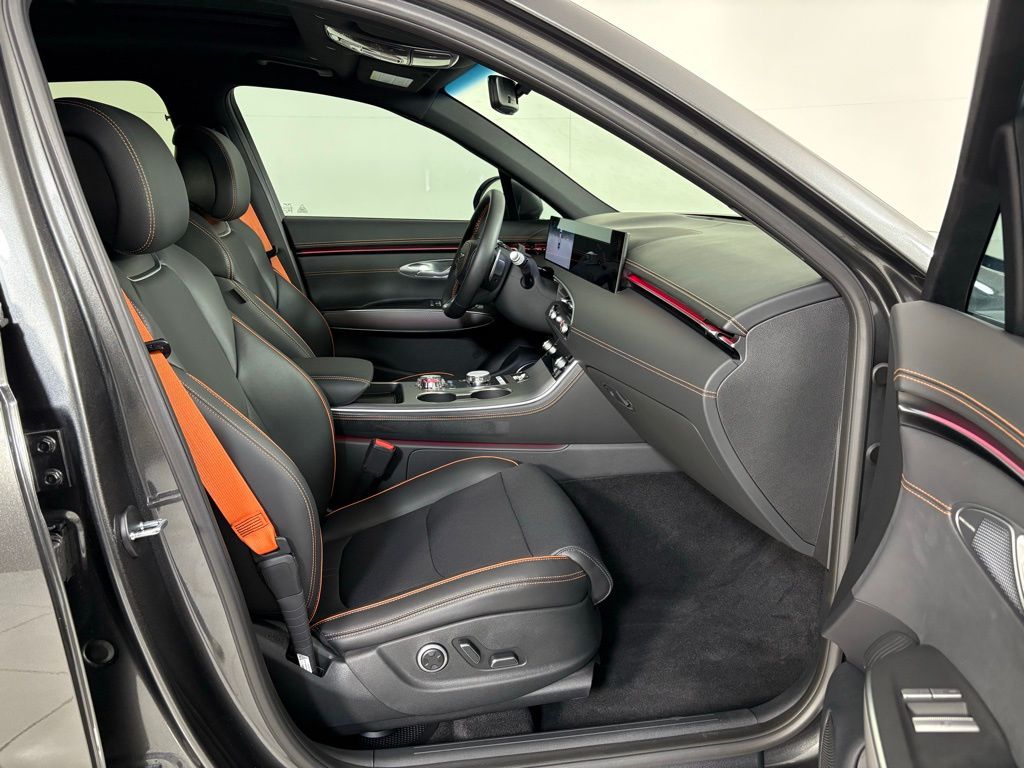 Thumbnail: 2026 Genesis GV70 - 12