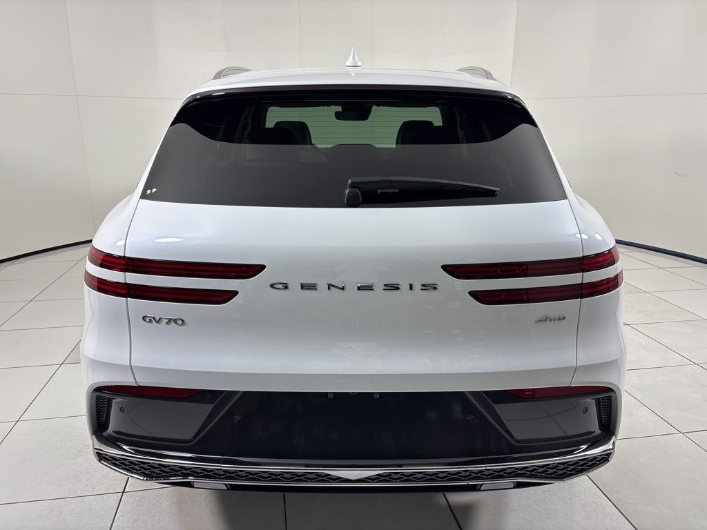Thumbnail: 2026 Genesis GV70 - 4