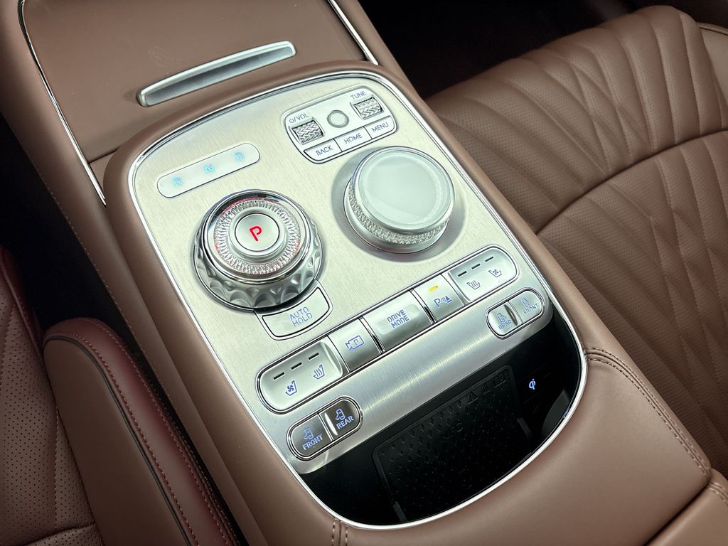Thumbnail: 2026 Genesis G90 - 22