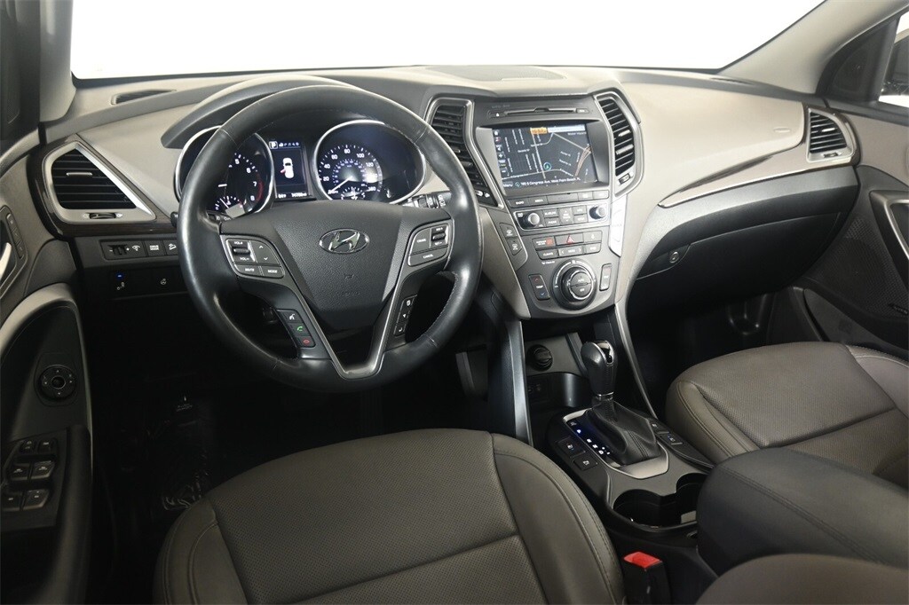 Thumbnail: 2017 Hyundai Santa Fe - 11