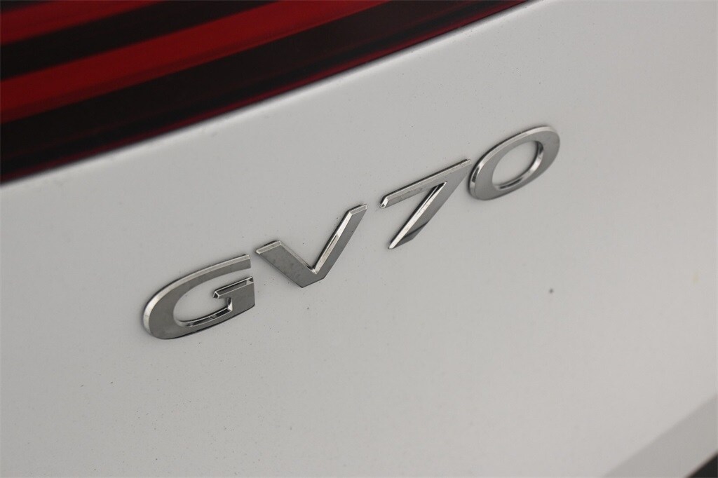 Thumbnail: 2025 Genesis GV70 - 8