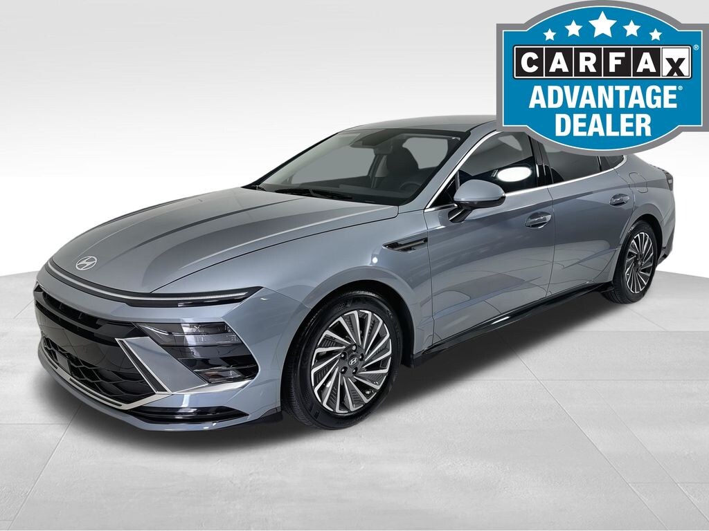 Used 2025 Hyundai Sonata Hybrid SEL Sedan