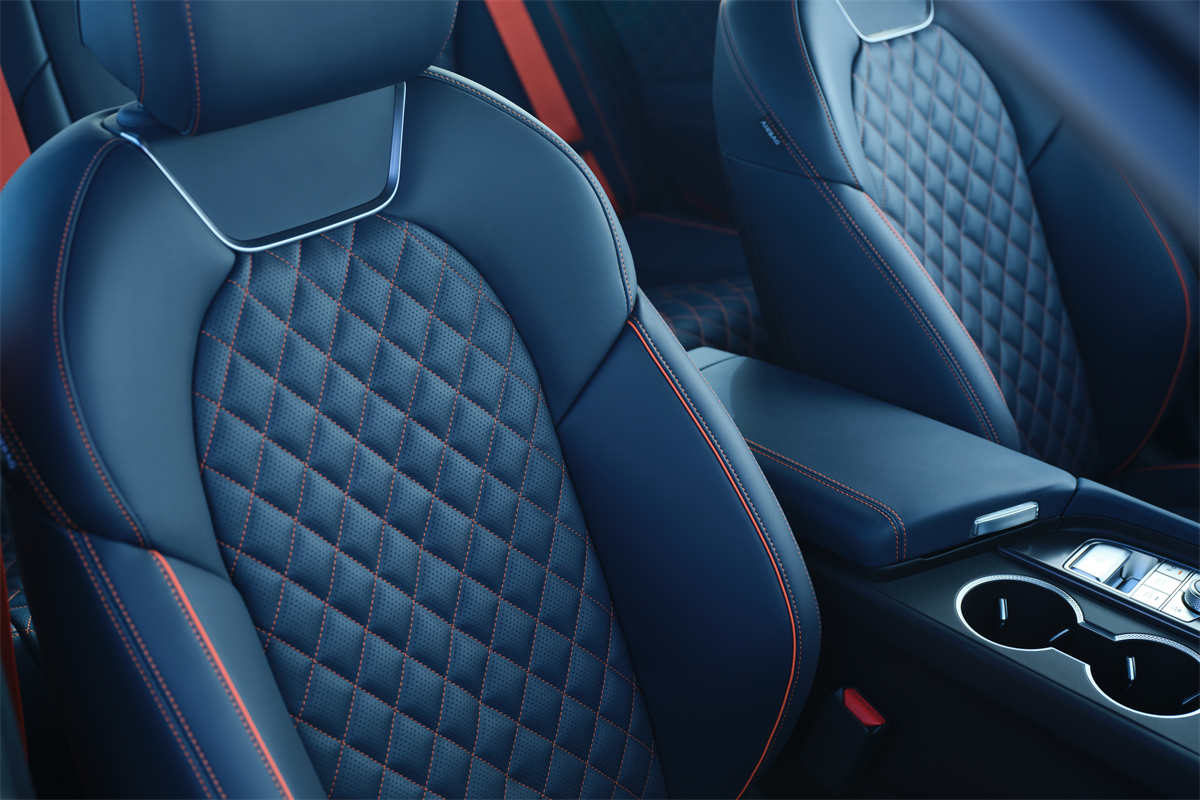 The front seats of the 2026 Genesis G70