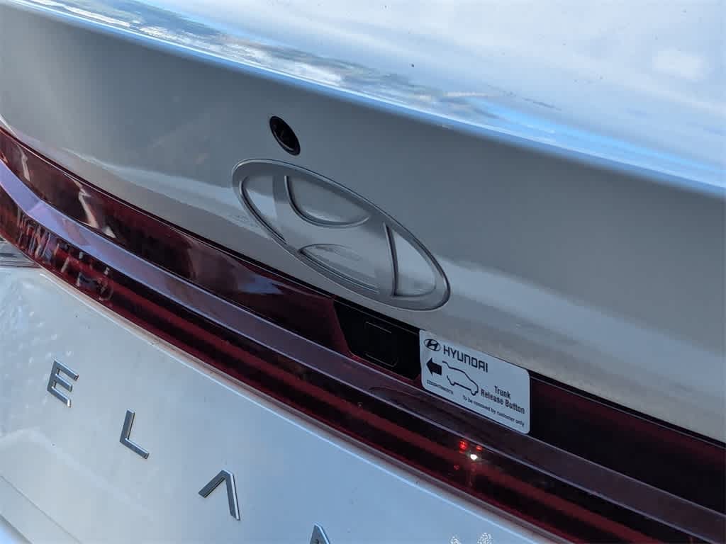 Thumbnail: 2025 Hyundai Elantra - 9