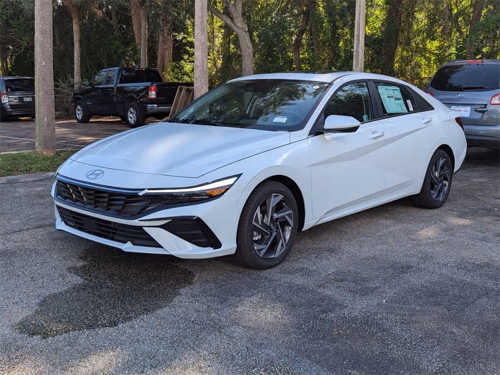 Thumbnail: 2025 Hyundai Elantra - 3