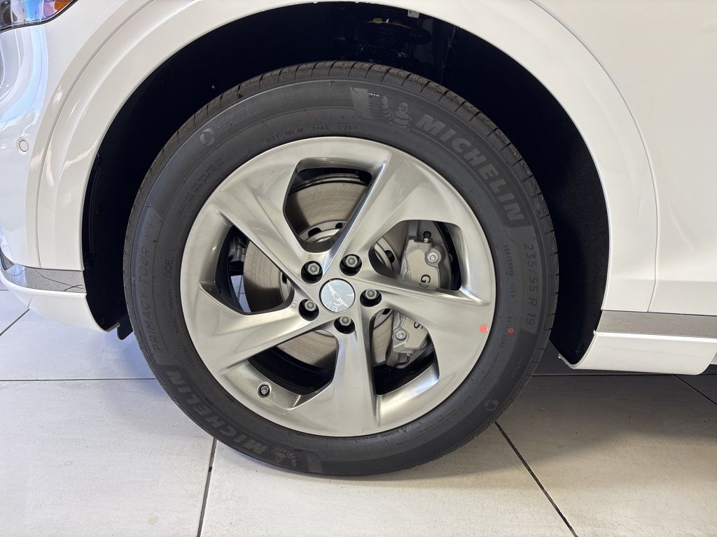 Thumbnail: 2026 Genesis GV70 - 9