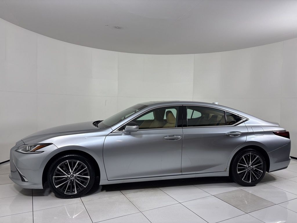 Used 2023 Lexus ES 350 Sedan