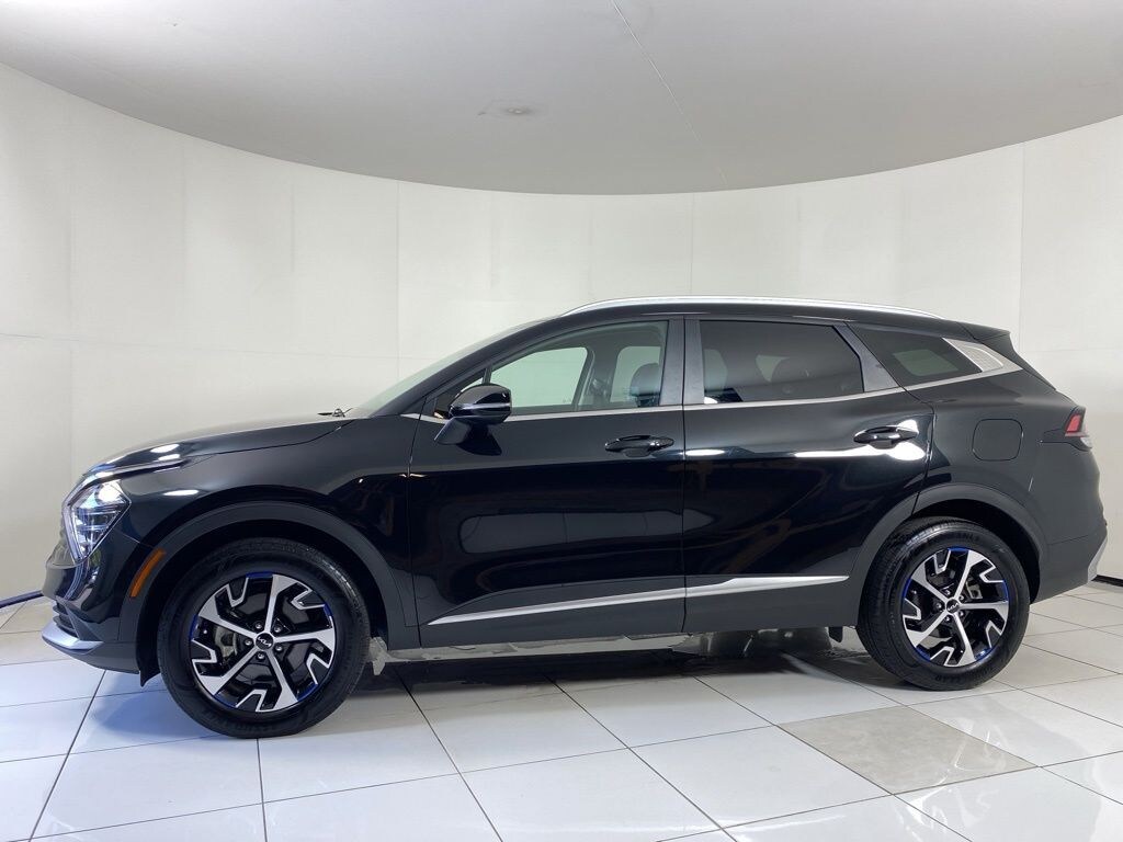 Used 2024 Kia Sportage Hybrid EX SUV