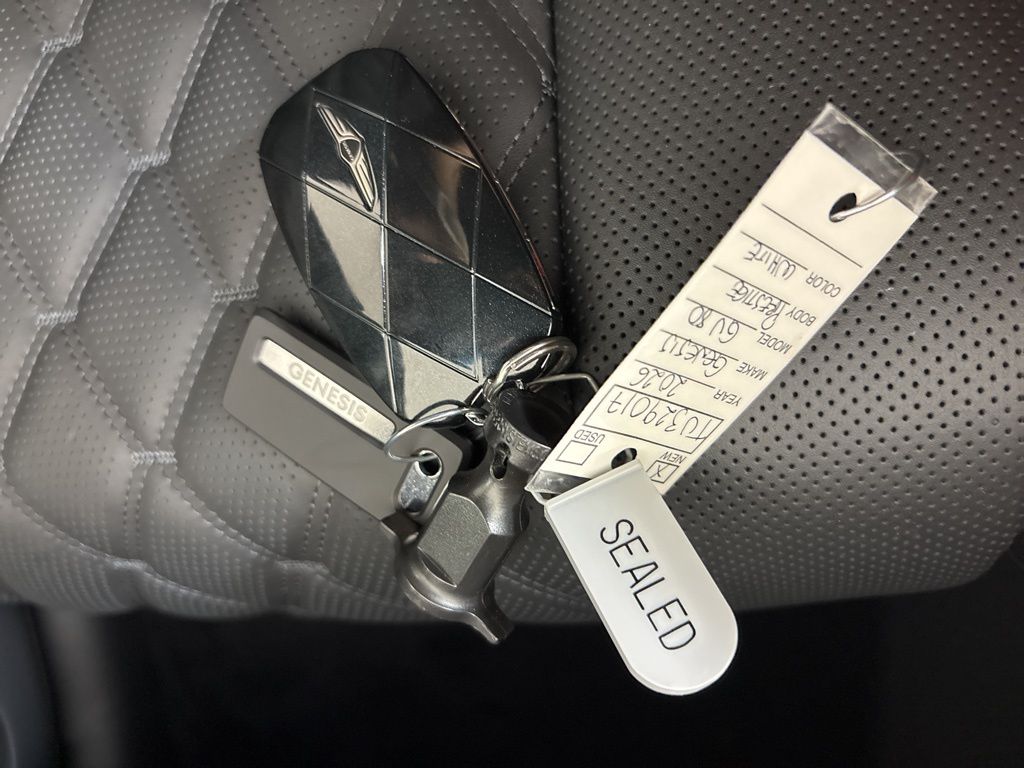 Thumbnail: 2026 Genesis GV80 - 30