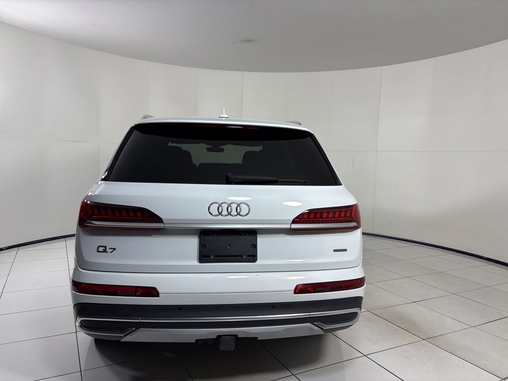 2021 Audi Q7 55 Premium Plus photo 4
