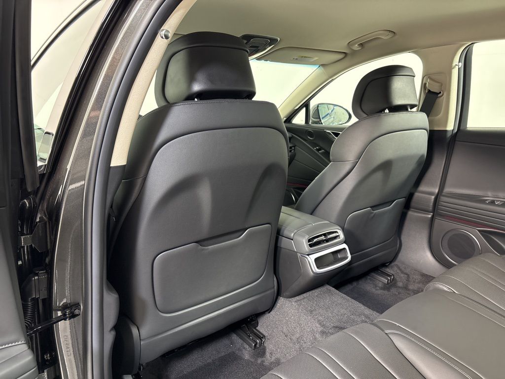 Thumbnail: 2026 Genesis G80 - 17