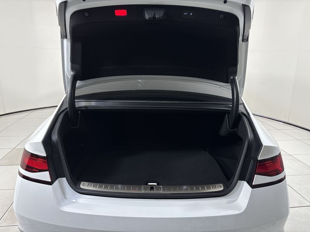 Thumbnail: 2026 Genesis G90 - 21