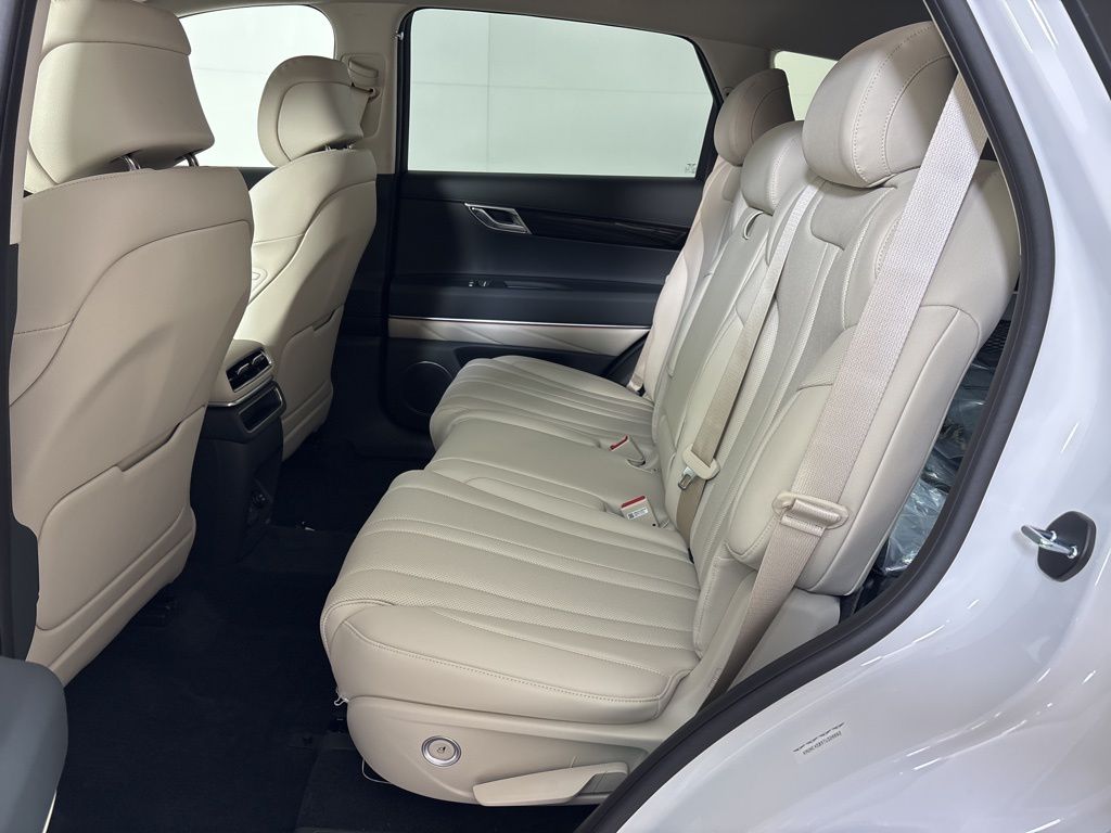 Thumbnail: 2026 Genesis GV80 - 17