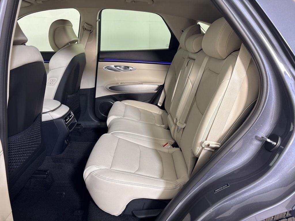 Thumbnail: 2026 Genesis GV70 - 19