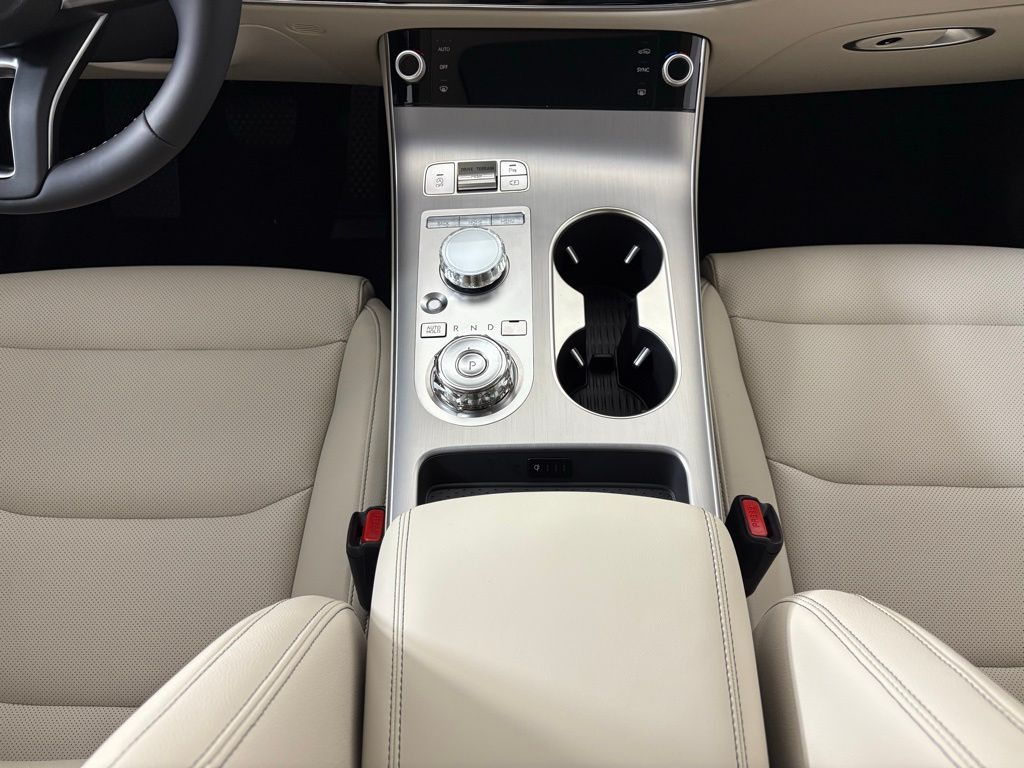 Thumbnail: 2026 Genesis GV70 - 22