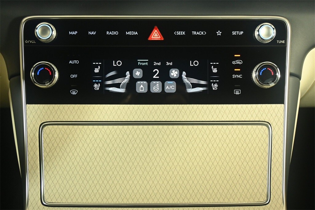 Thumbnail: 2026 Genesis GV80 - 20
